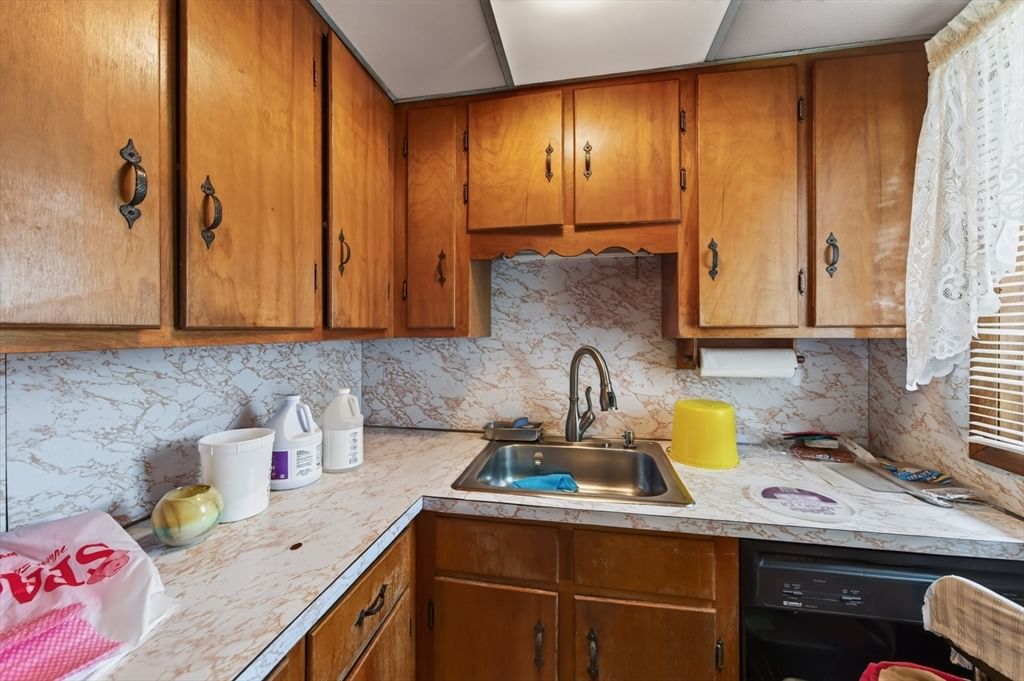 59 Orient St, Worcester, MA, 59 Orient St, Worcester, MA Photo #23