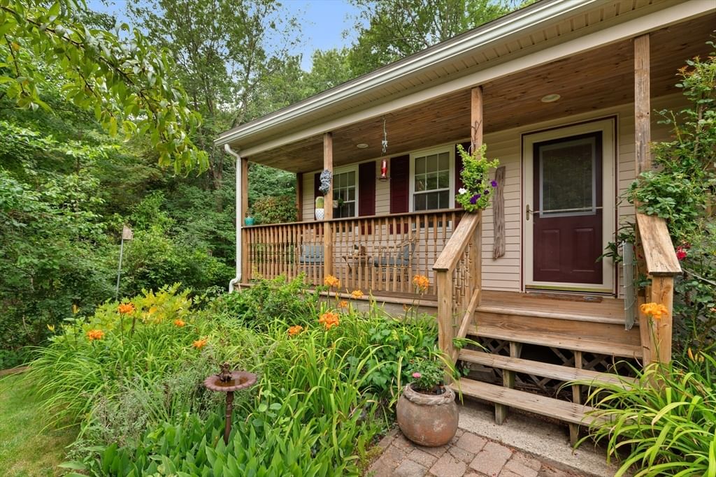 82 Norton Rd, North Attleboro, MA Photo #37