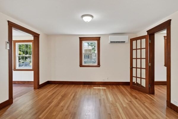 9 Harriett Ave, Burlington, MA Photo #13