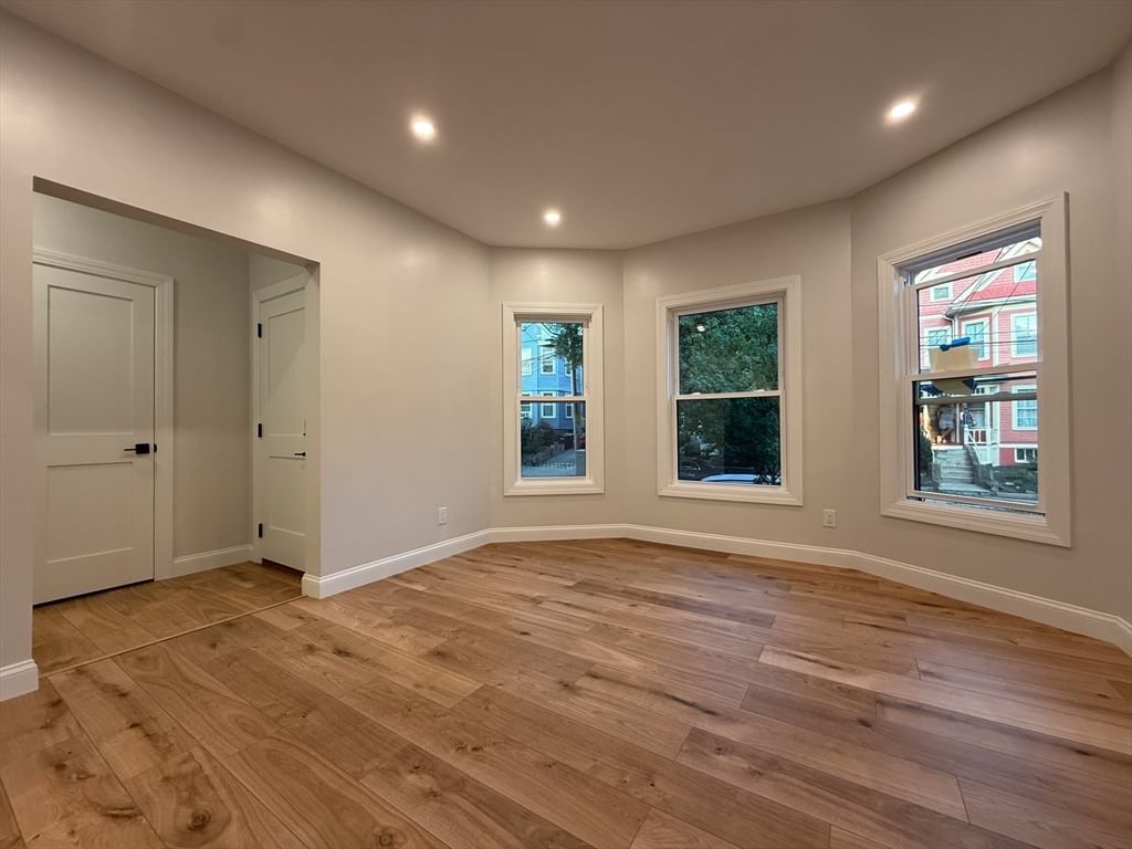 16 Willow Ave #1, Somerville, MA Photo #1