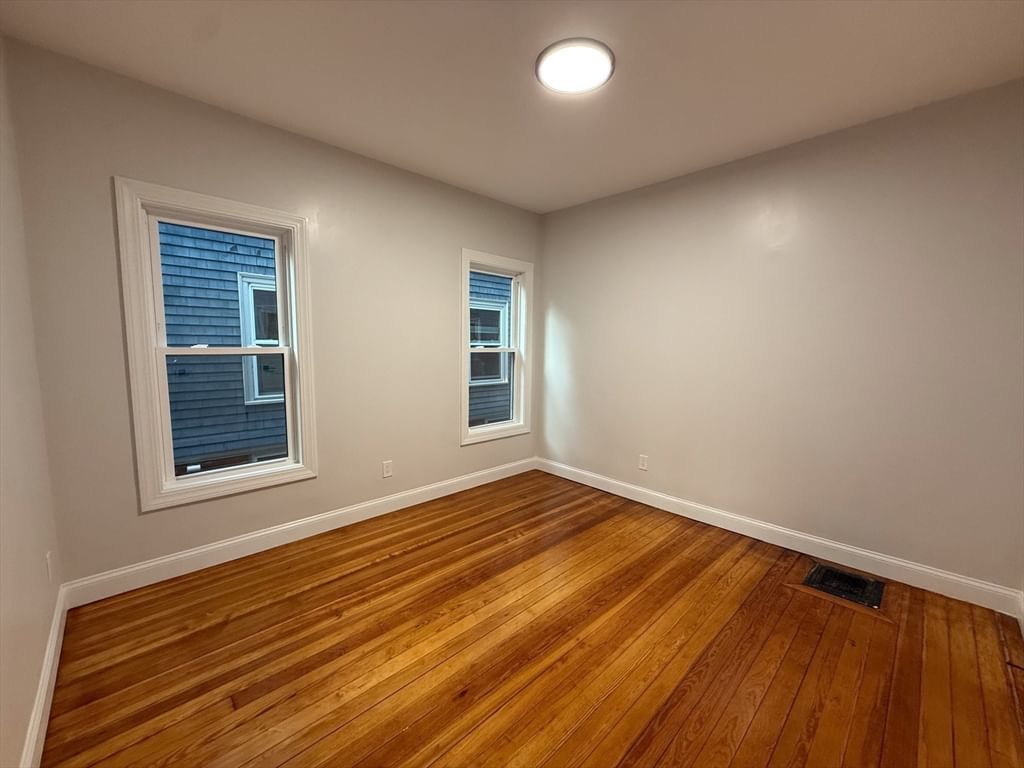 16 Willow Ave #1, Somerville, MA Photo #6