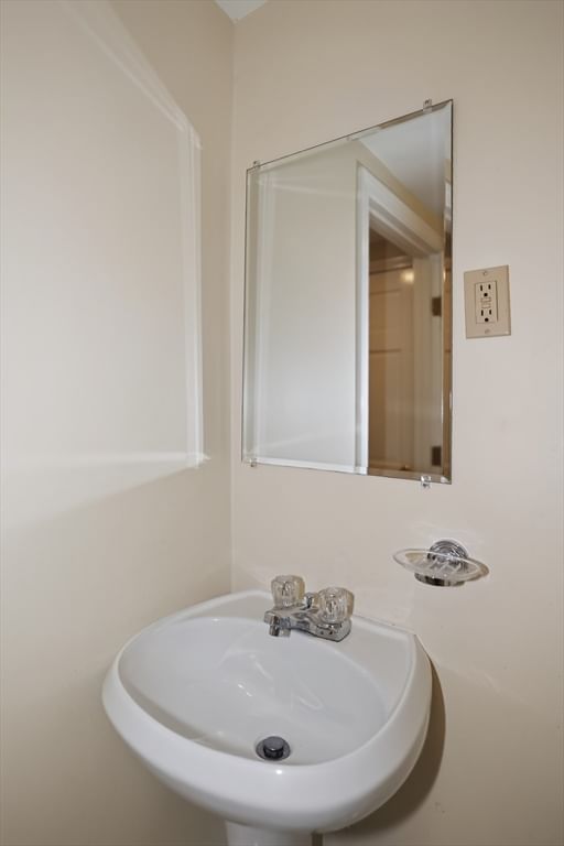18 Harrington Rd Framingham — Photo 32 of 42