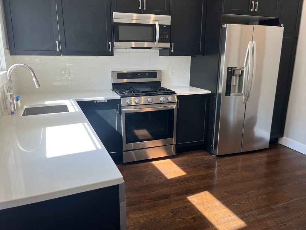 8 Chestnut Ave #1, Boston, MA Photo #3