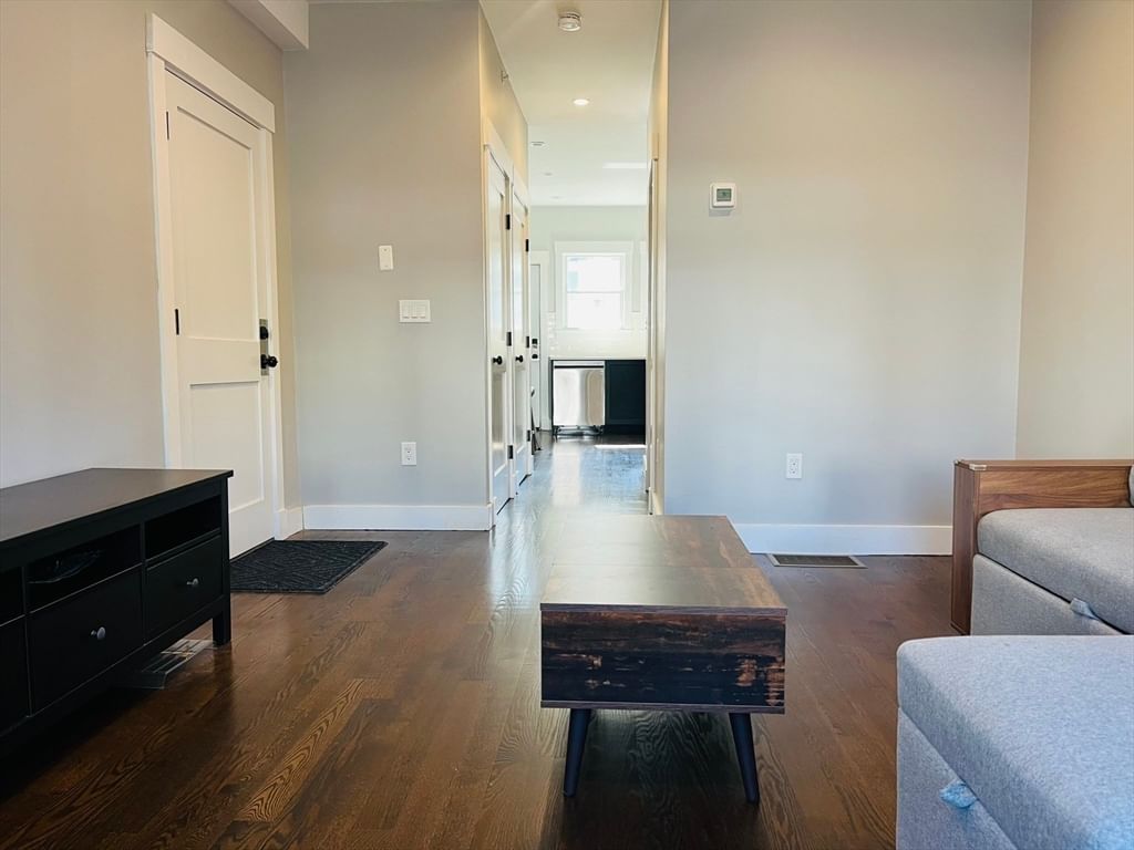 8 Chestnut Ave #1, Boston, MA Photo #6