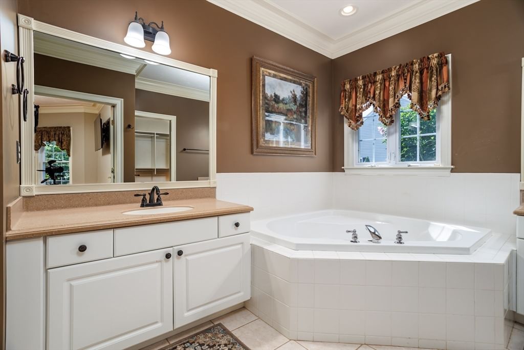 148 Mary Catherine Dr, Lancaster, MA 01523 photo 4