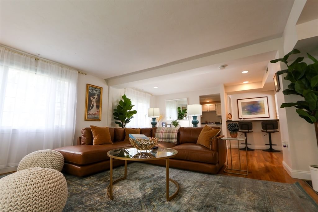 25 Jay St - C St FURNISHED, Cambridge, MA Photo #2