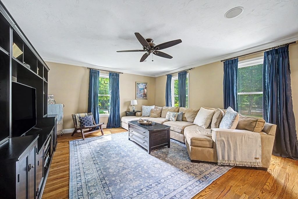 4 Dicarlo Rd, Hopkinton, MA, 4 Dicarlo Rd, Hopkinton, MA Photo #14