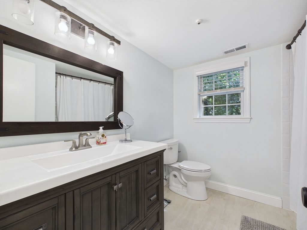 205 Erin Rd #205, Stoughton, MA Photo #26