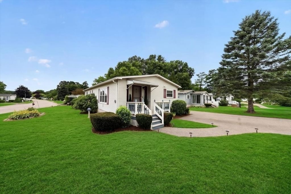 46 Leisurewoods Drive, Rockland, MA Photo #18