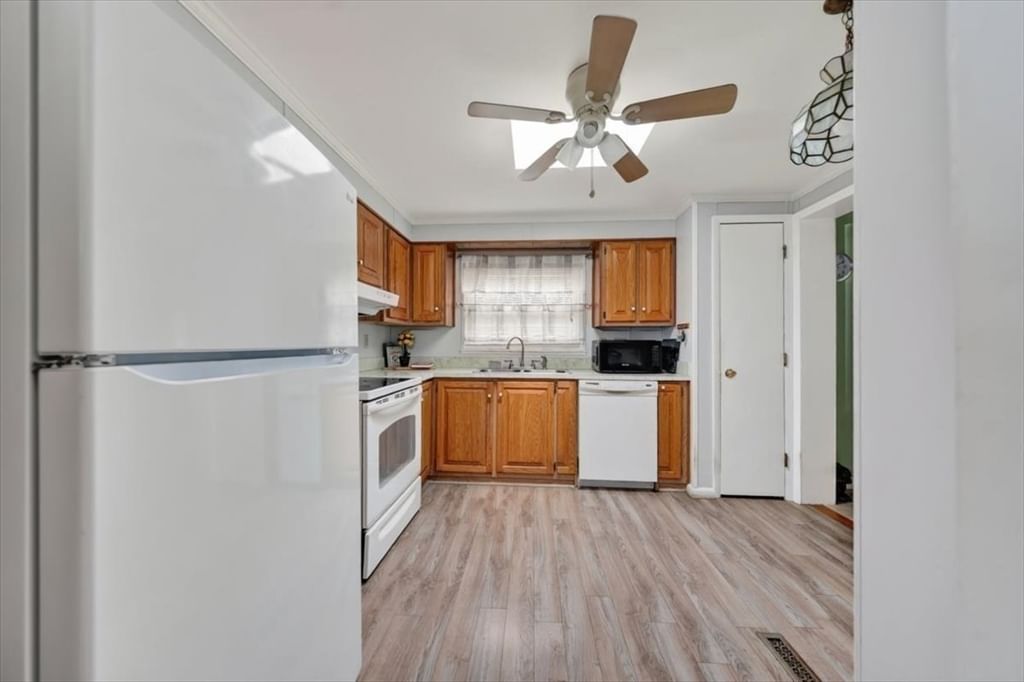 46 Leisurewoods Drive Rockland — Photo 9 of 20