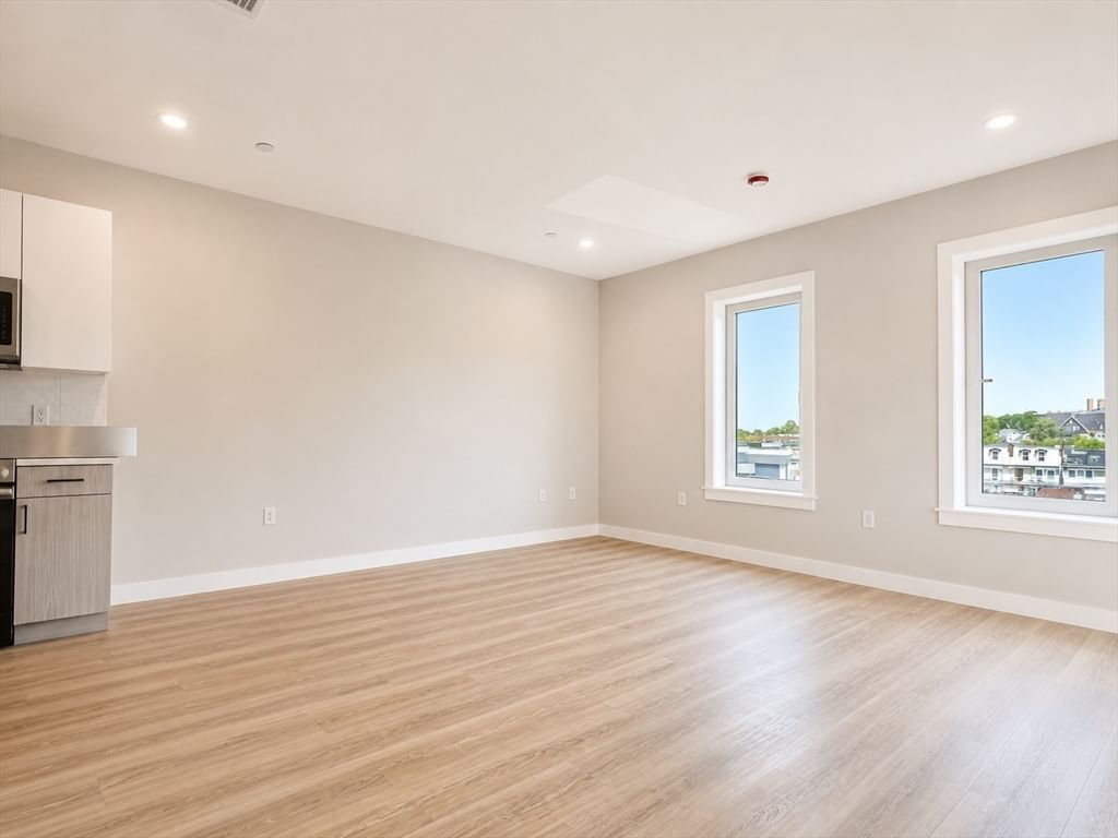1305 Hyde Park Ave #213, Boston, MA, 1305 Hyde Park Ave #213, Boston, MA Photo #4