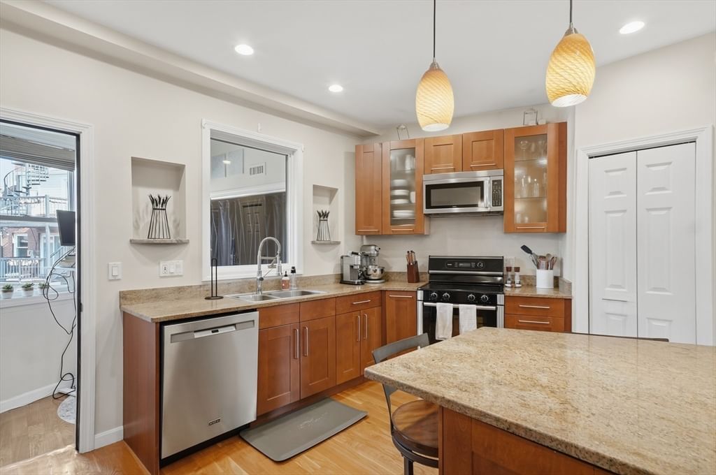 22 Park Street #3 Boston — Photo 5 of 18