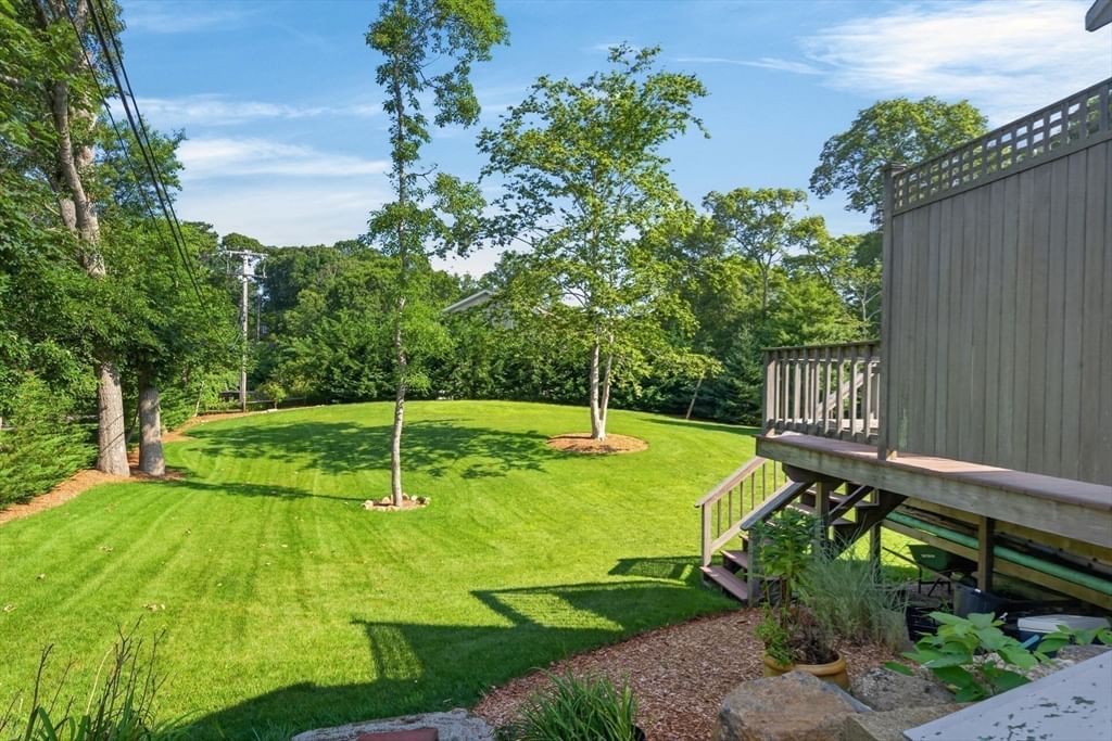 21 W Spring St, Tisbury, MA Photo #2