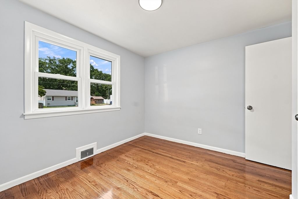169 Slater Ave Springfield — Photo 13 of 25