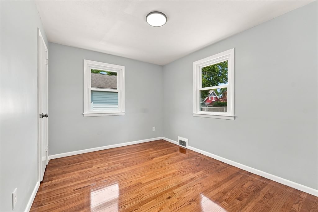 169 Slater Ave Springfield — Photo 9 of 25