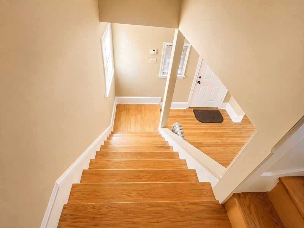 89 Sayles St, Lowell, MA Photo #11