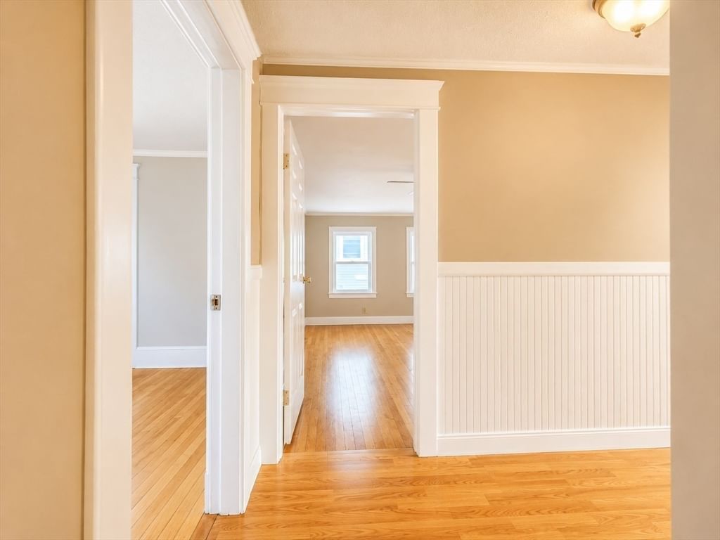 89 Sayles St, Lowell, MA Photo #12