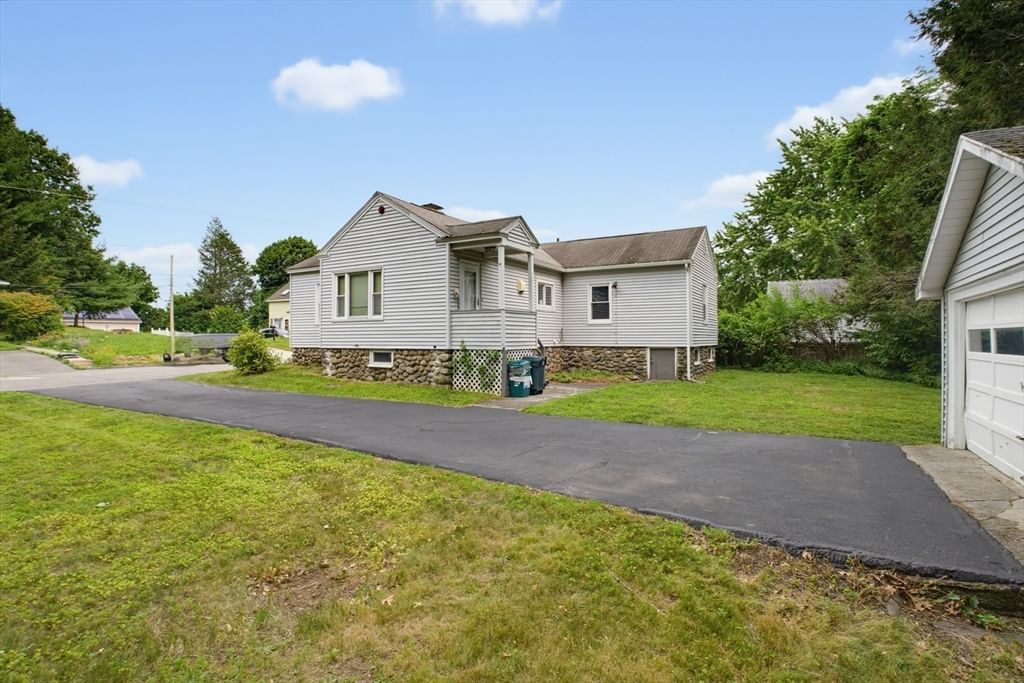 17 Reynolds St, Worcester, MA Photo #3