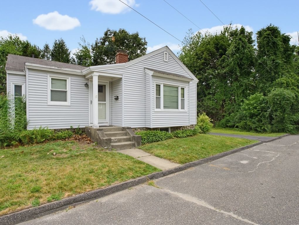 17 Reynolds St, Worcester, MA Photo #5
