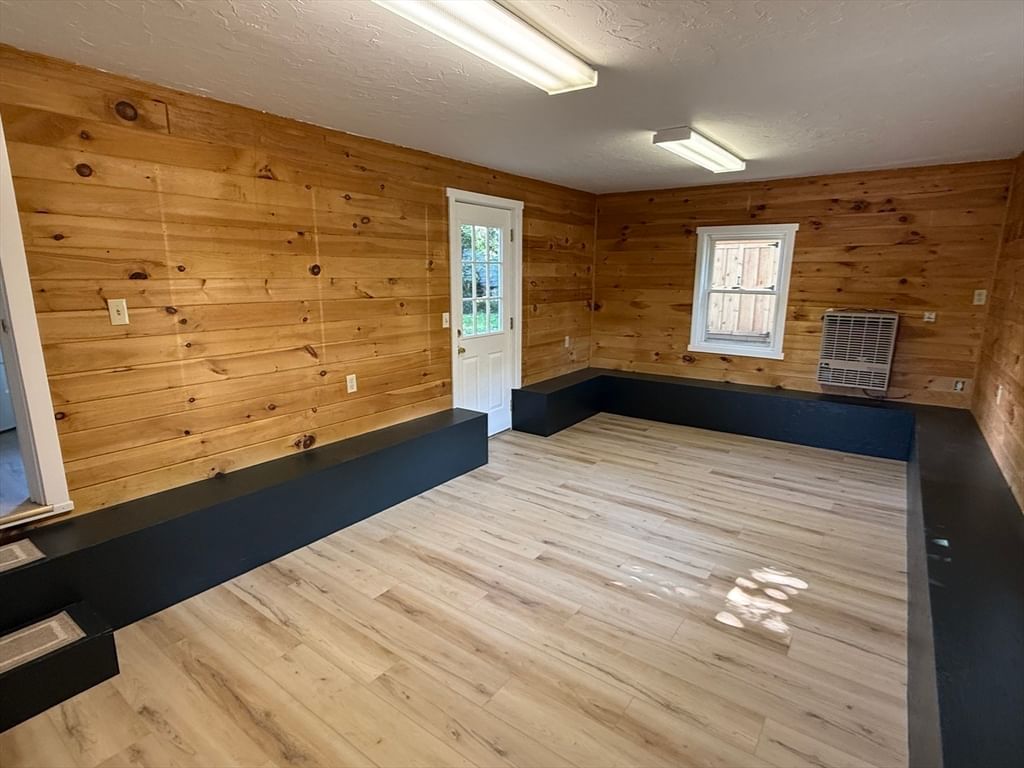 82 Hartwell St Southbridge — Photo 14 of 35