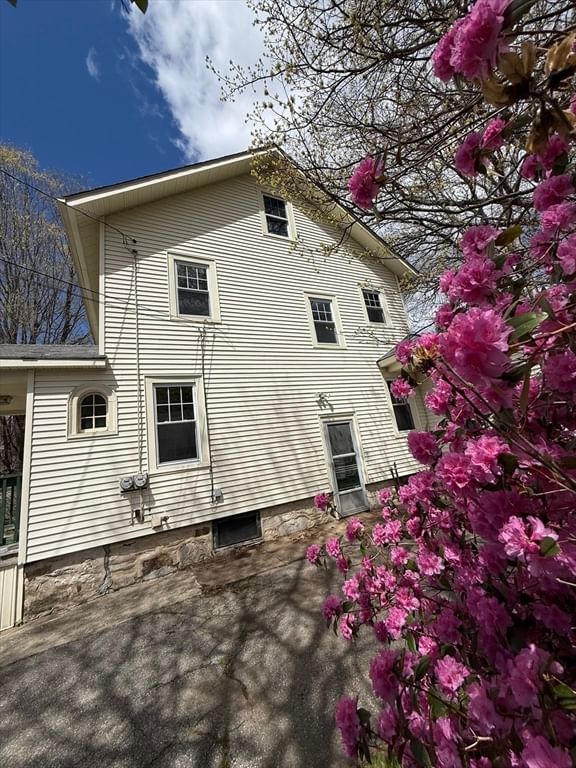 82 Hartwell St, Southbridge, MA Photo #34