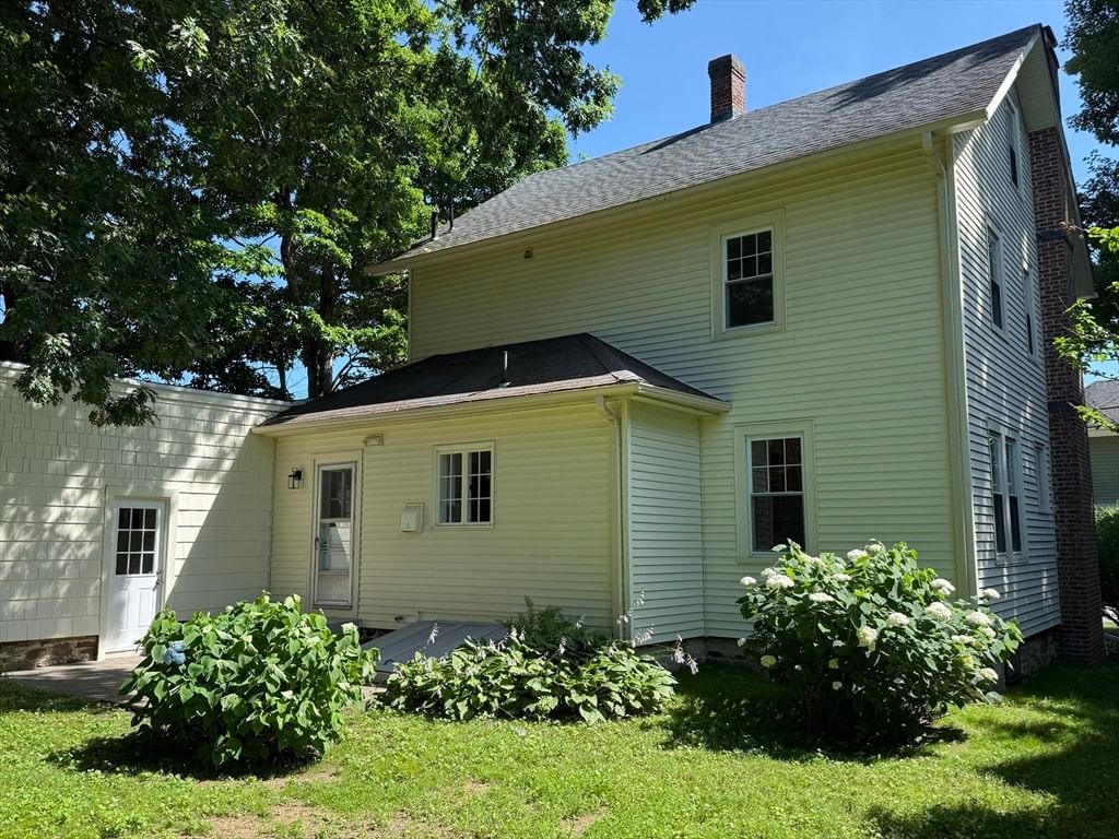 82 Hartwell St, Southbridge, MA Photo #4