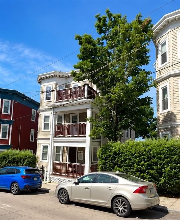 22 Rowell St, Boston, MA Photo #15