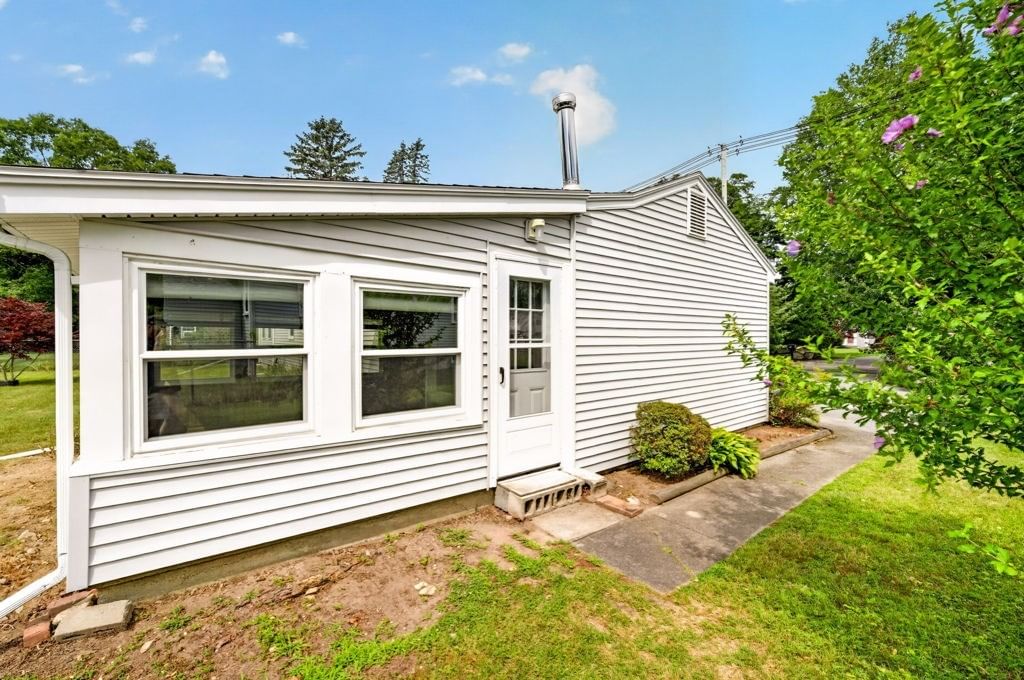 330 Cross Rd, Dartmouth, MA, 330 Cross Rd, Dartmouth, MA Photo #6