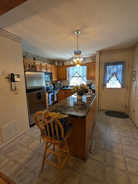60 Waters Edge Dr #60, Ludlow, MA Photo #3