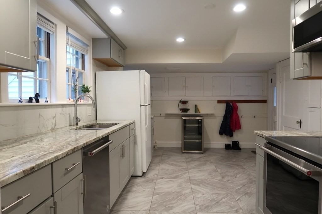 14 Gleason Rd, Lexington, MA Photo #2