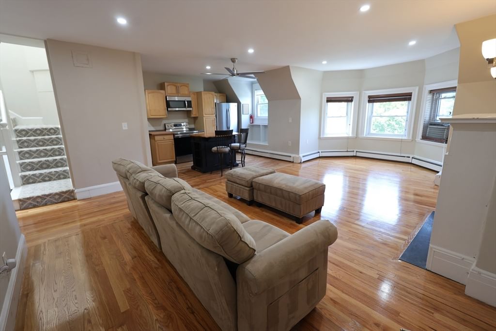 318 Tappan St #3, Brookline, MA, 318 Tappan St #3, Brookline, MA Photo #2