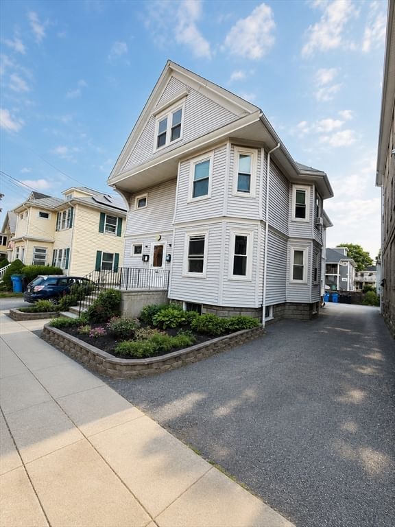 175 Beech St #2, Belmont, MA Photo #2