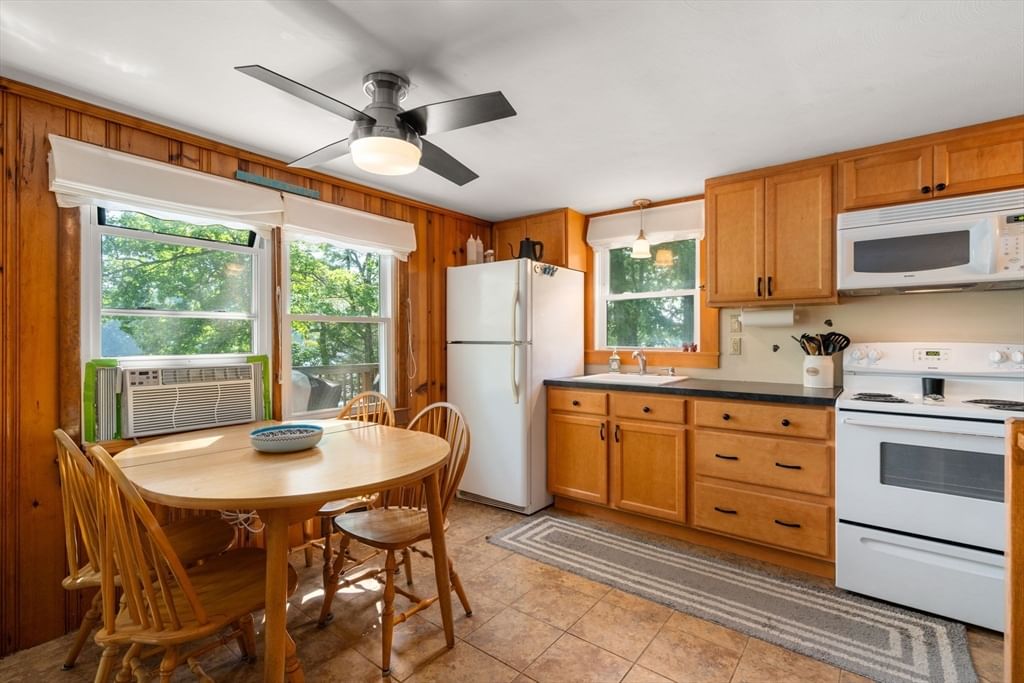 47 Sandy Beach Rd, Holland, MA, 47 Sandy Beach Rd, Holland, MA Photo #7