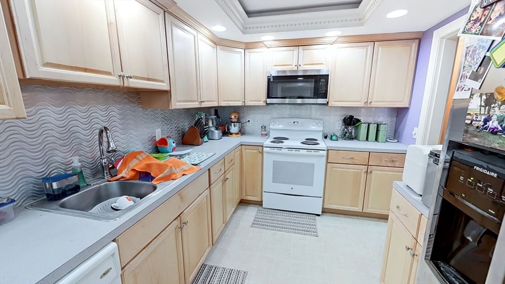 32 Acton Rd, Westford, MA Photo #17