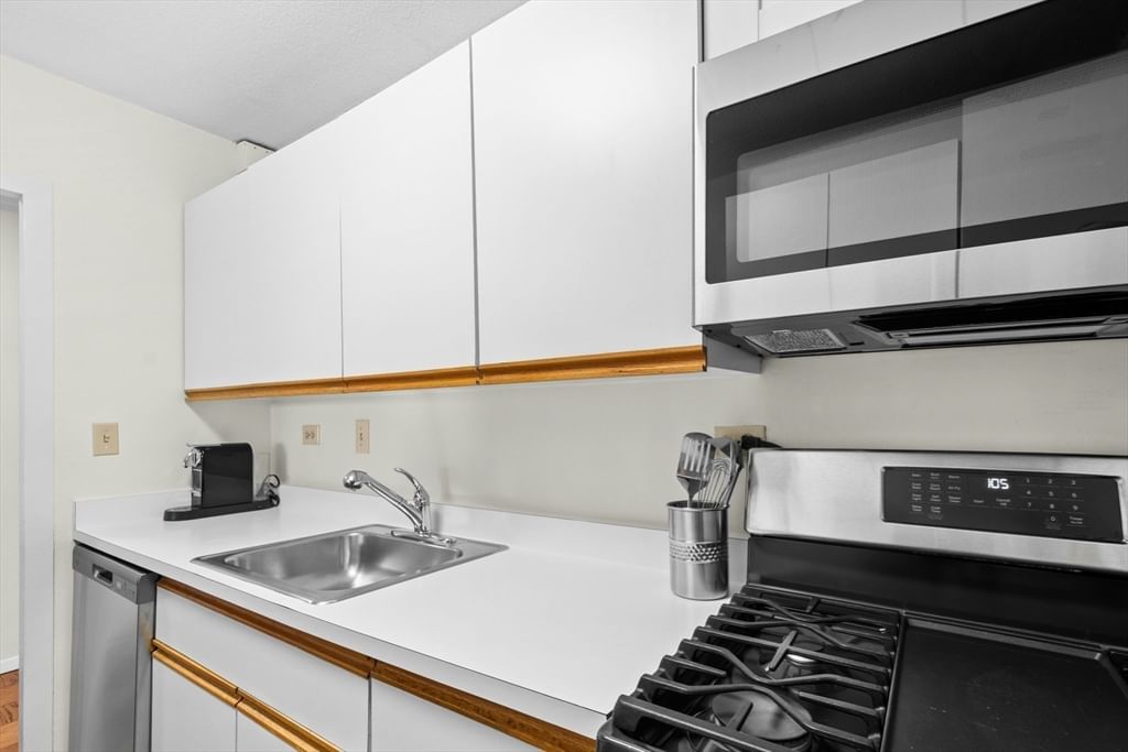 9 Hawthorne Pl #15H, Boston, MA, 9 Hawthorne Pl #15H, Boston, MA Photo #10