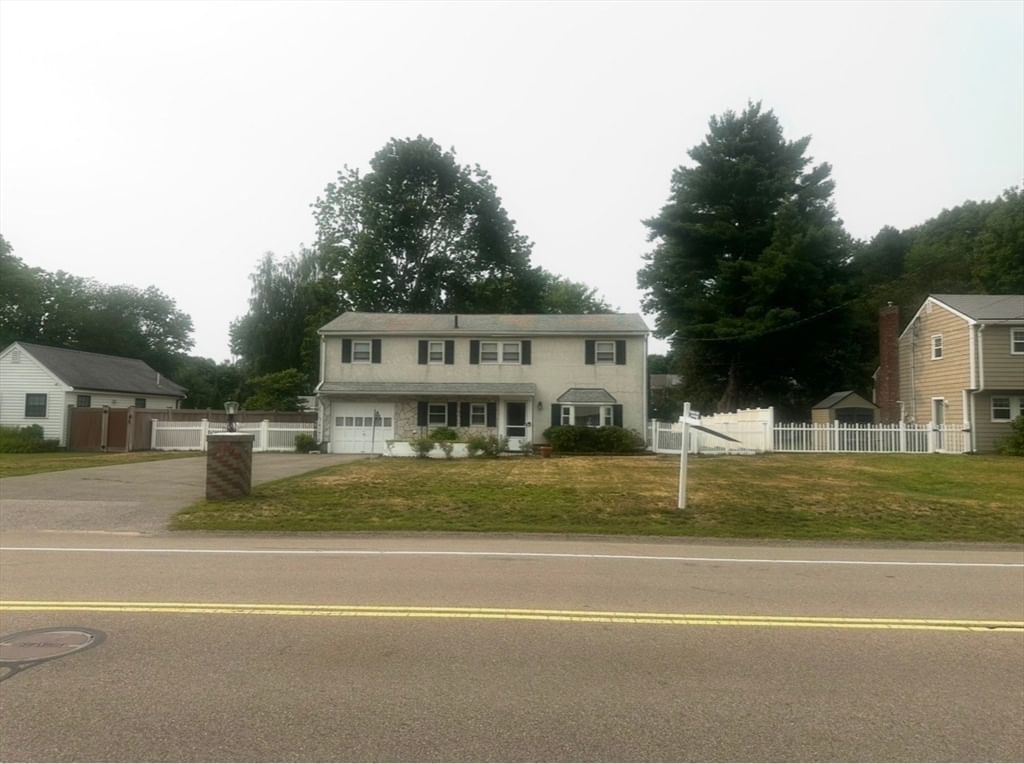 37 Rustcraft Rd, Dedham, MA Photo #3