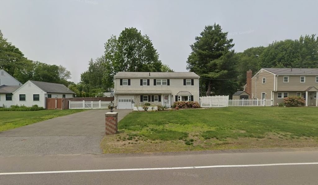 37 Rustcraft Rd, Dedham, MA Photo #4
