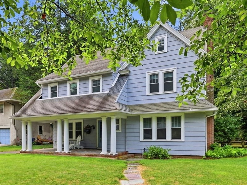 121 Farmington Ave
