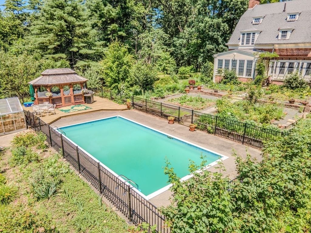 237 Birnam Road Northfield — Photo 36 of 42
