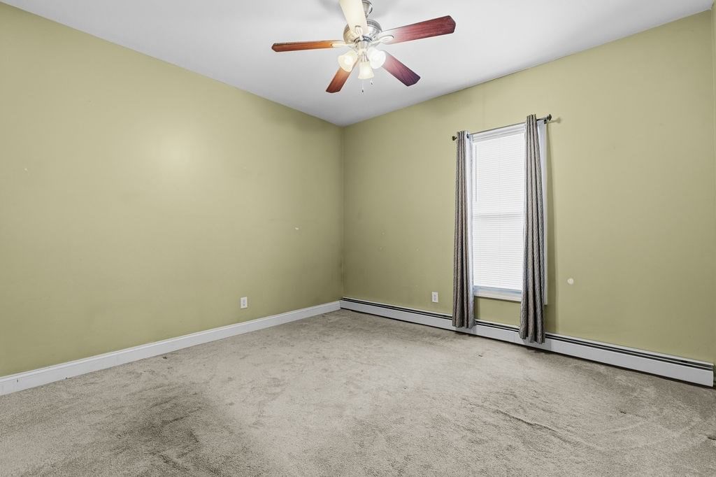 998 Middle ST, Fall River, MA Photo #7