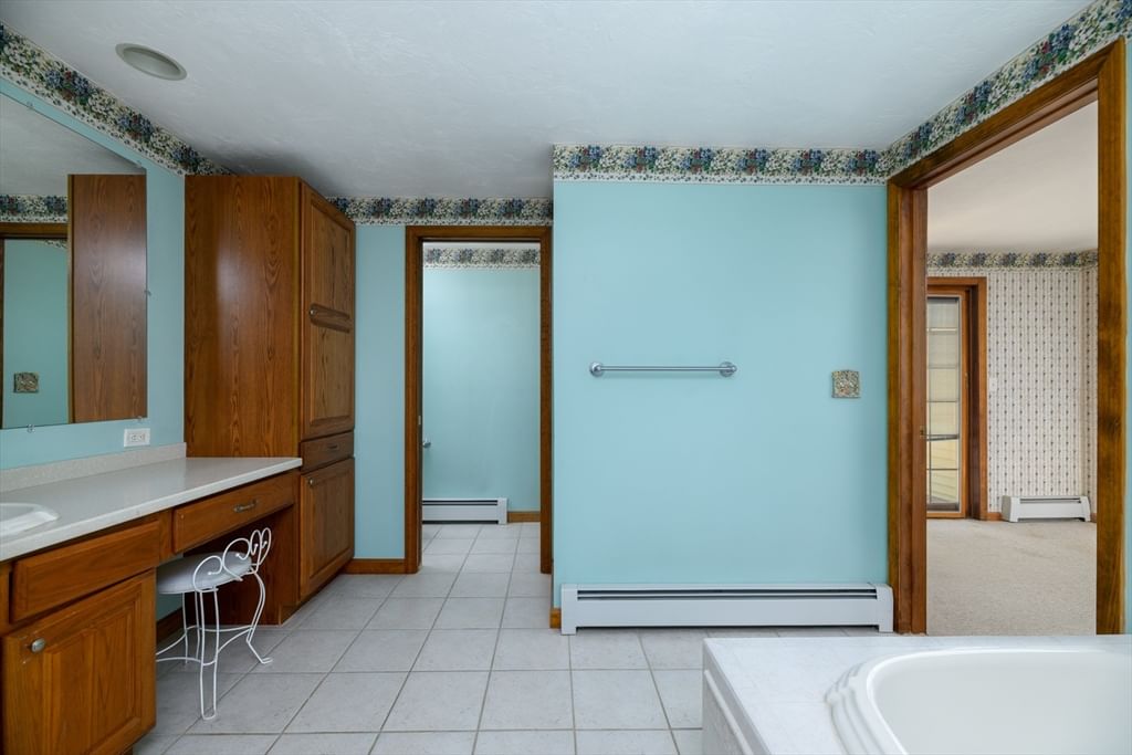 604 Quinapoxet St, Holden, MA, 604 Quinapoxet St, Holden, MA Photo #17