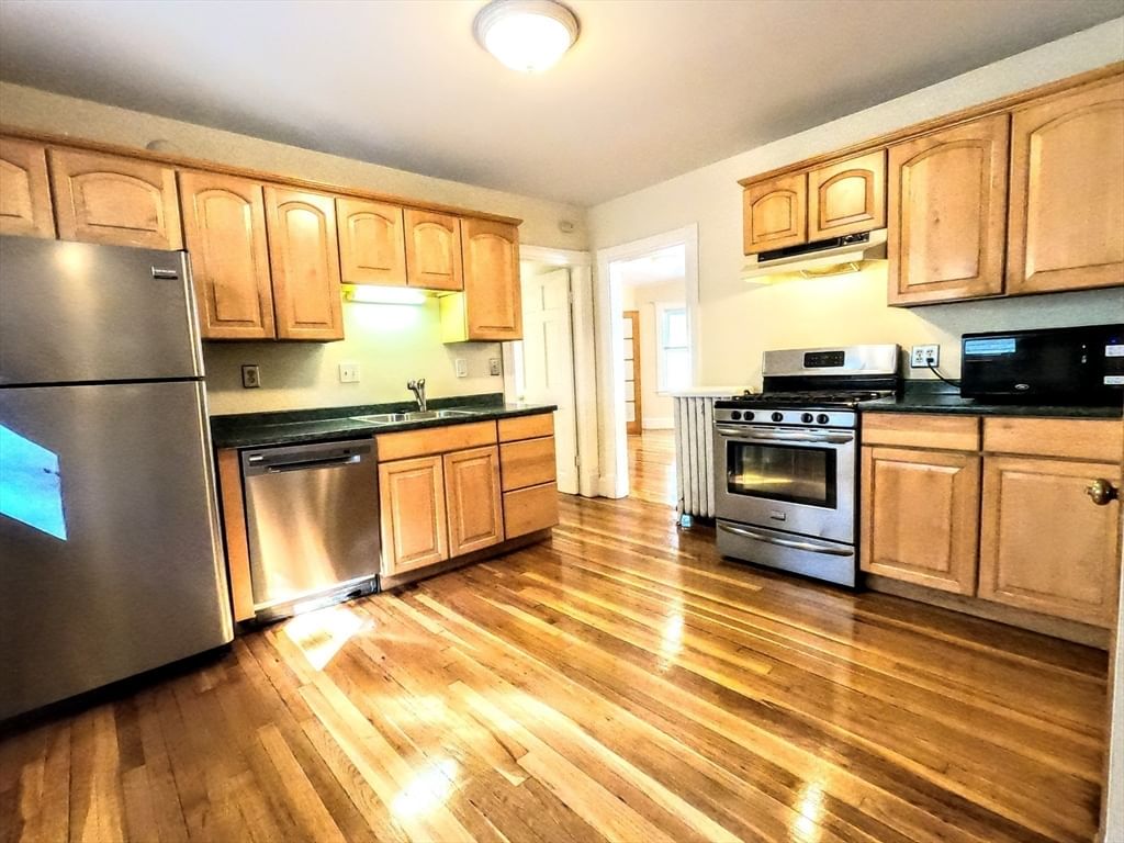 11 Roseway St #2, Boston, MA Photo #14