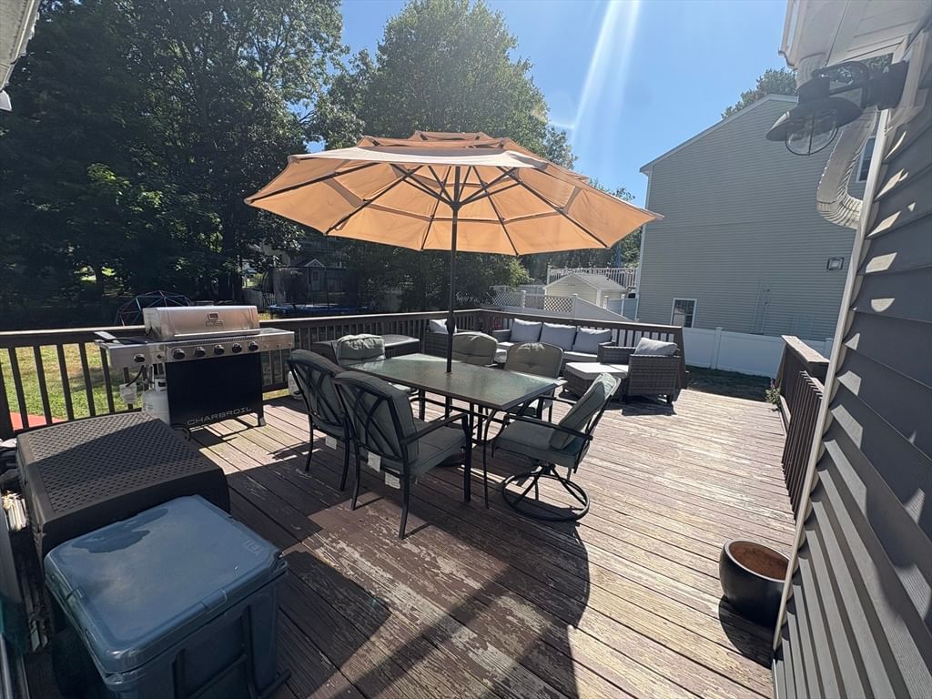 3 Sergi Ln, Billerica, MA Photo #33