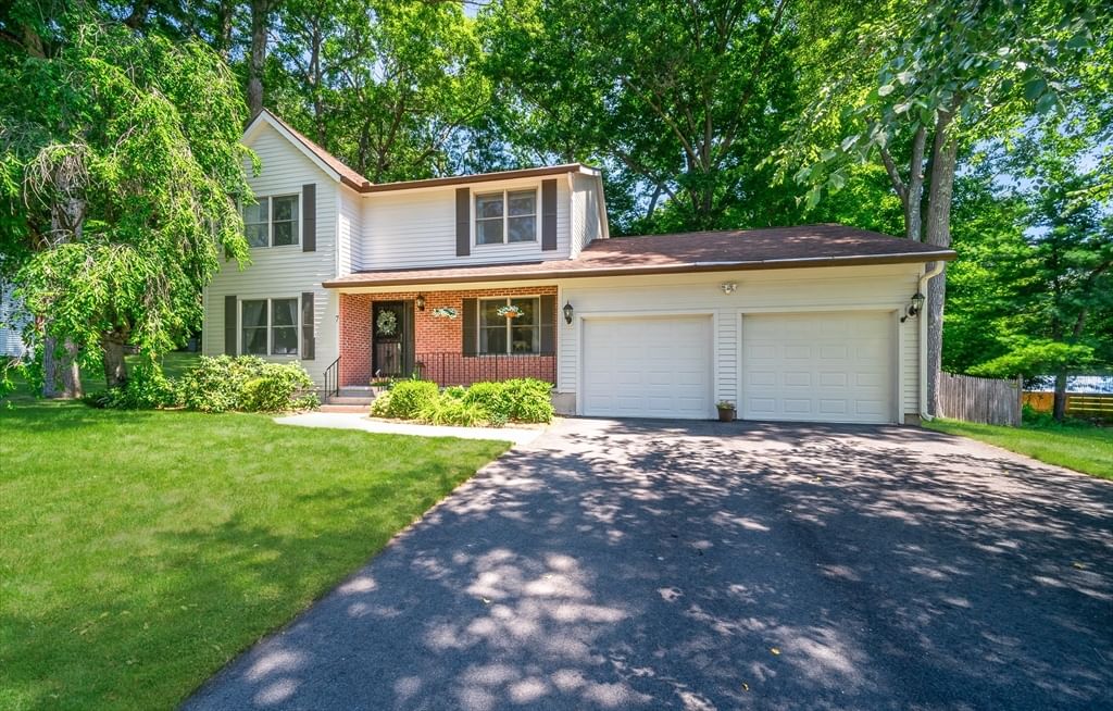 7 Bunker Cir, East Longmeadow, MA, 7 Bunker Cir, East Longmeadow, MA Photo #1