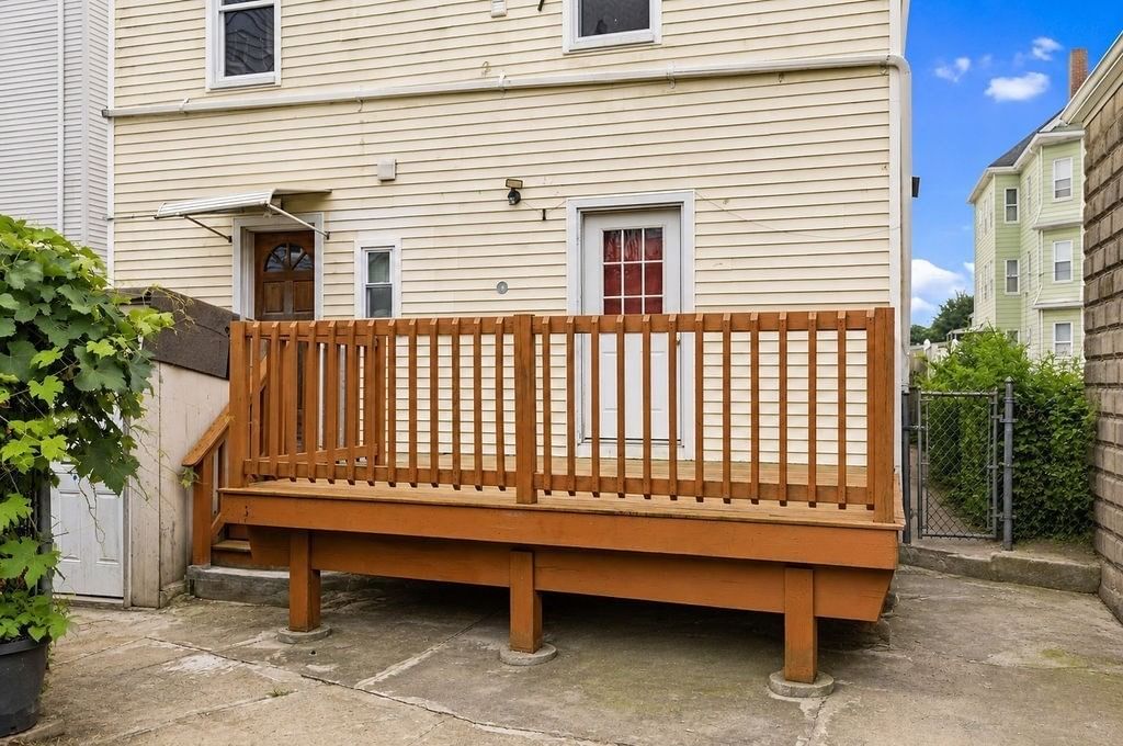 115 Thompson St, New Bedford, MA Photo #5