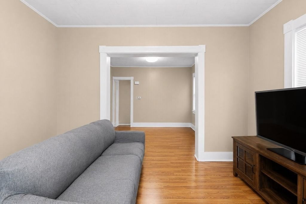 115 Thompson St, New Bedford, MA Photo #8