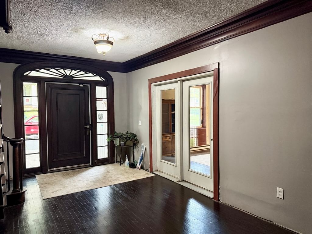 54 Ridgewood Pl, Springfield, MA Photo #3