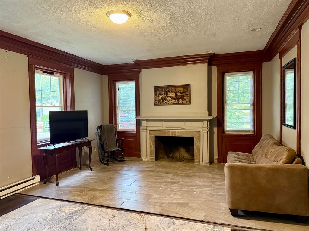 54 Ridgewood Pl, Springfield, MA Photo #6