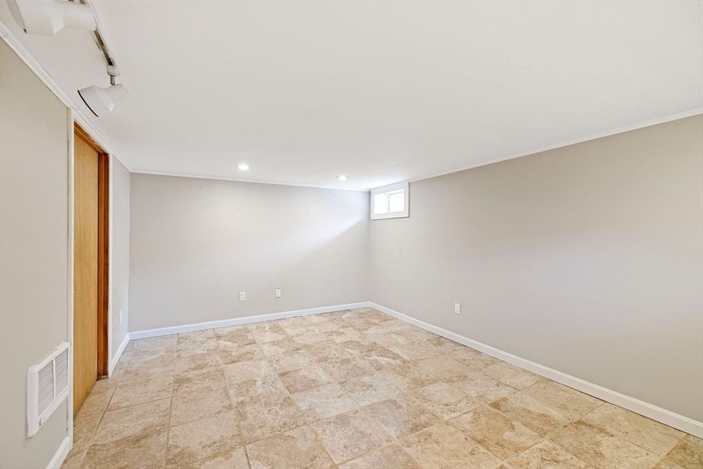 42 Neillian Street #42, Bedford, MA, 42 Neillian Street #42, Bedford, MA Photo #16