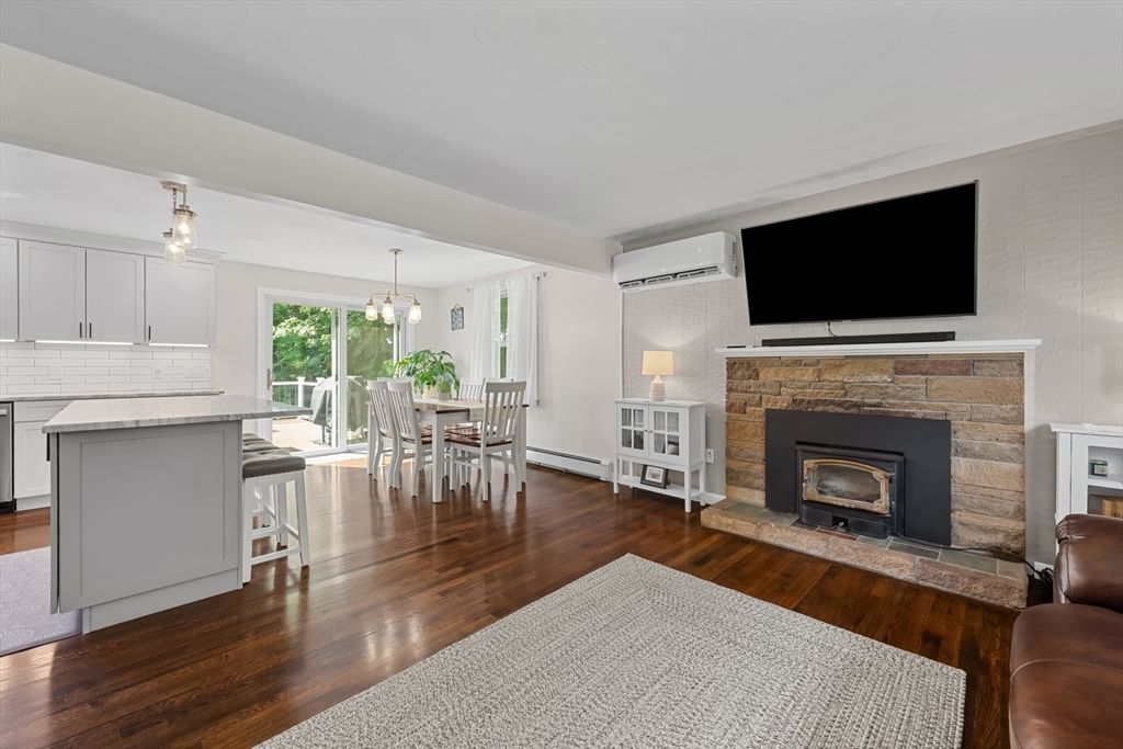 22 Barnard St, Shrewsbury, MA, 22 Barnard St, Shrewsbury, MA Photo #8